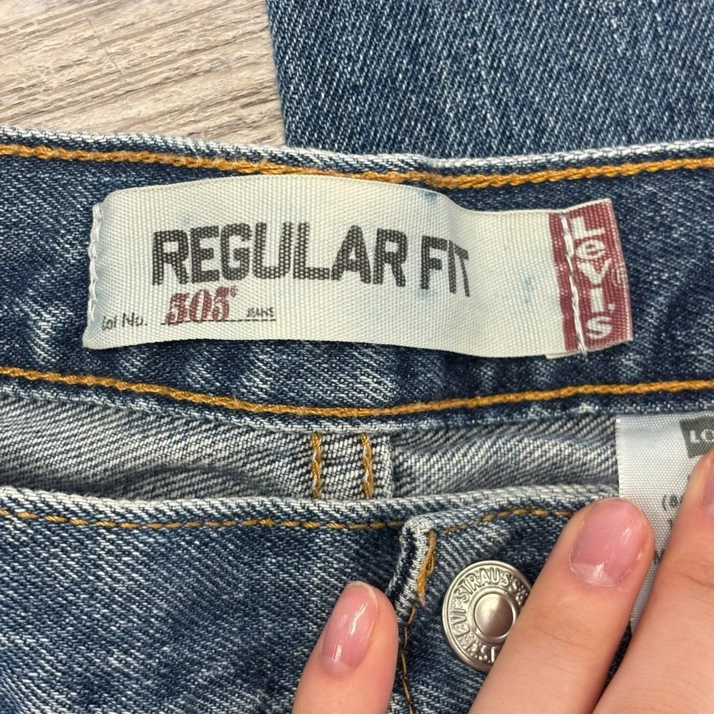 Vintage Y2K Levis 505 Mid Wash Blue Mens 36x31 Regular Fit Denim Jeans Red Tab‎